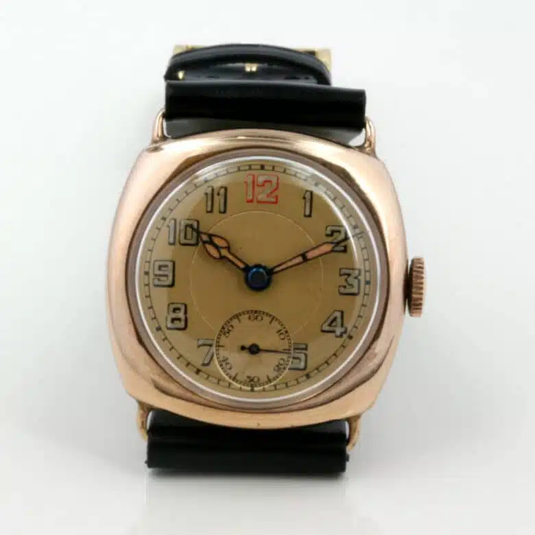 tonneau-watch-n492-1.jpg