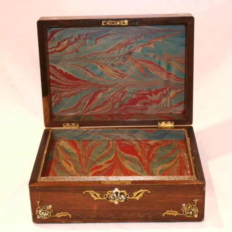 vict-jewellery-box-7583-3.jpg