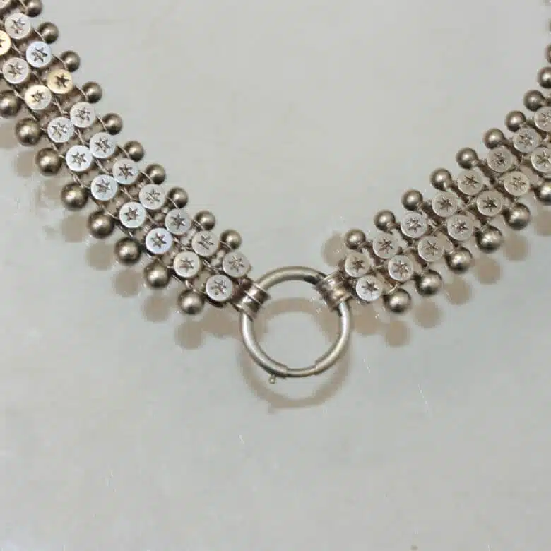 victorian-collar-3.jpg