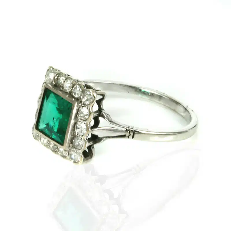 vintage-emerald-diamond-ring-Sydney-T430-3