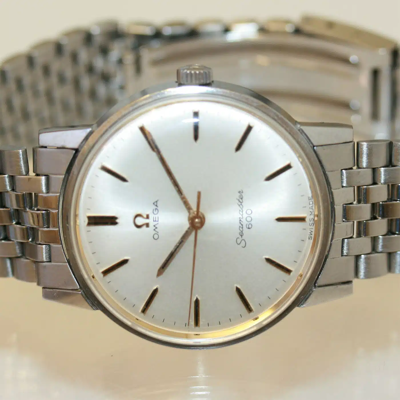 vintage-omega-600-2.jpg
