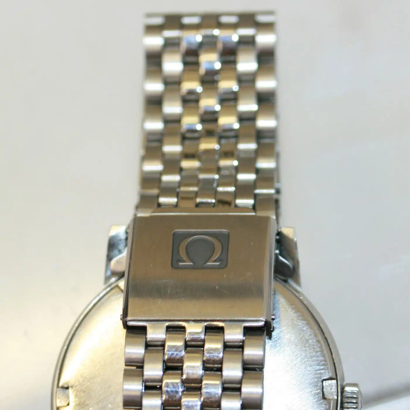 vintage-omega-600-watch-3.jpg