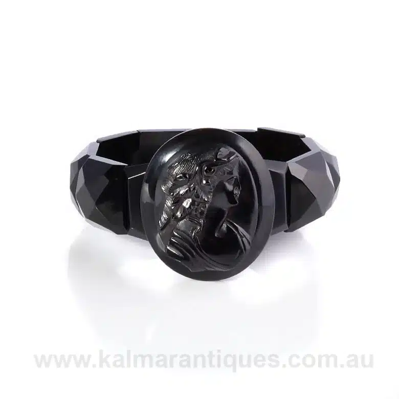 whitby-jet-bracelet-6687-10