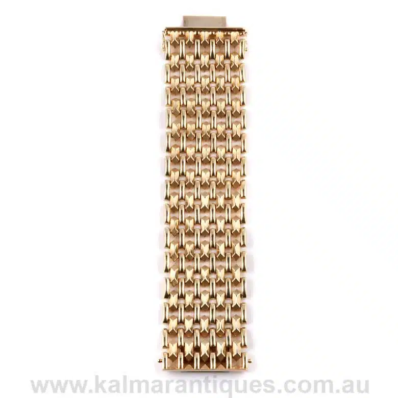 wide-cuff-bracelet-r591-1