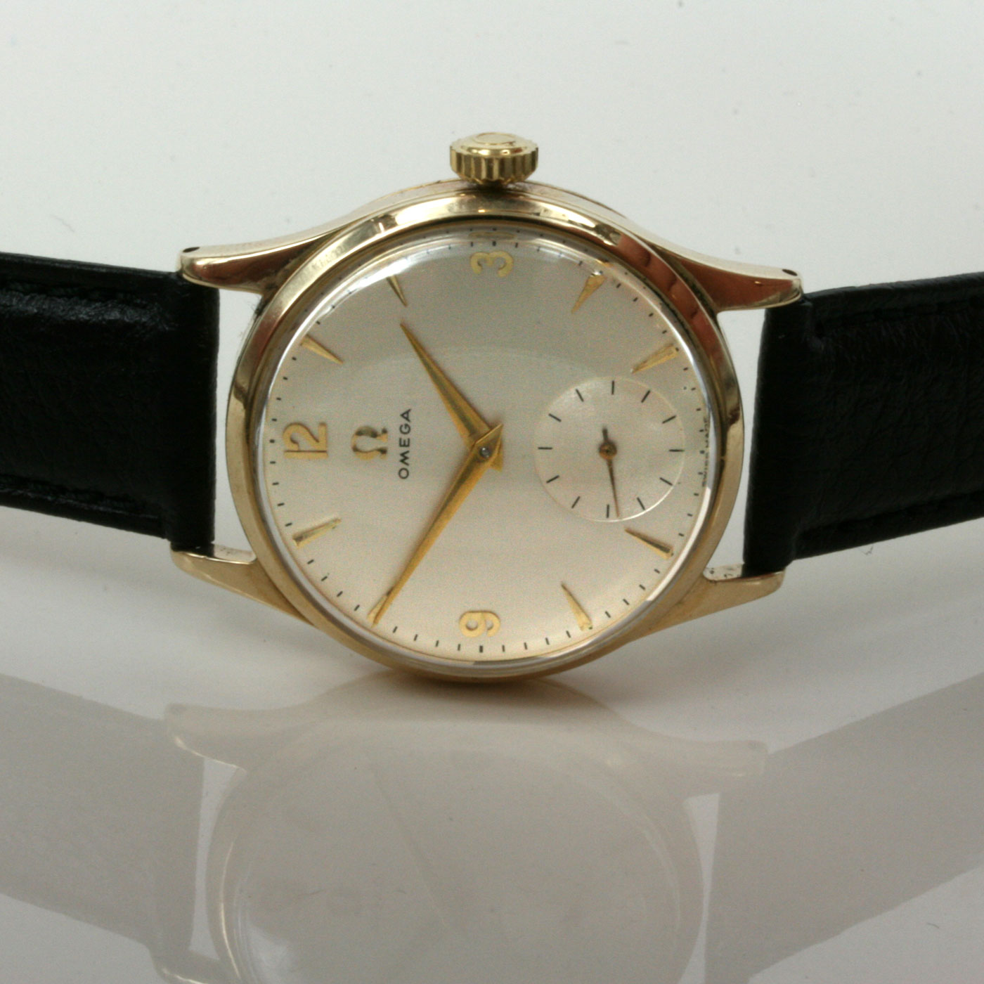 Buy Vintage 9ct gold Omega 30mm watch 