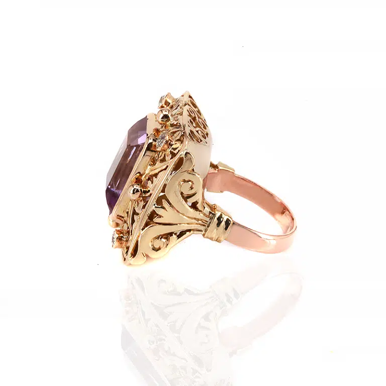 amethyst and diamond ring
