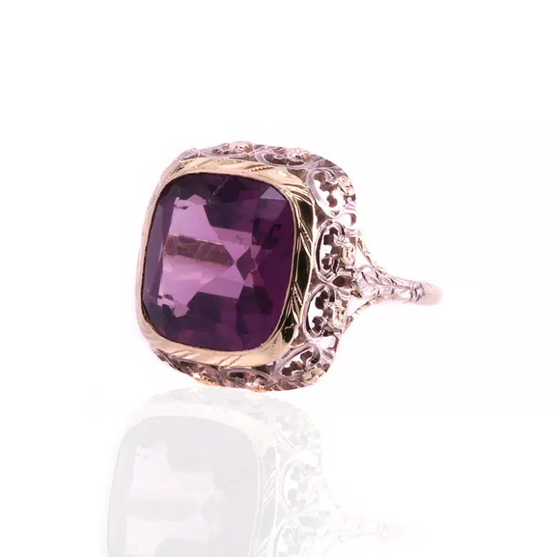 Breathtaking amethyst ring
