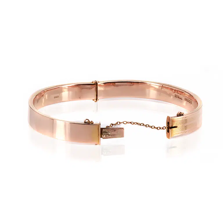 Antique bangle made in 1918