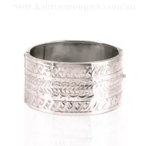 Beautiful hand engraved antique bangle