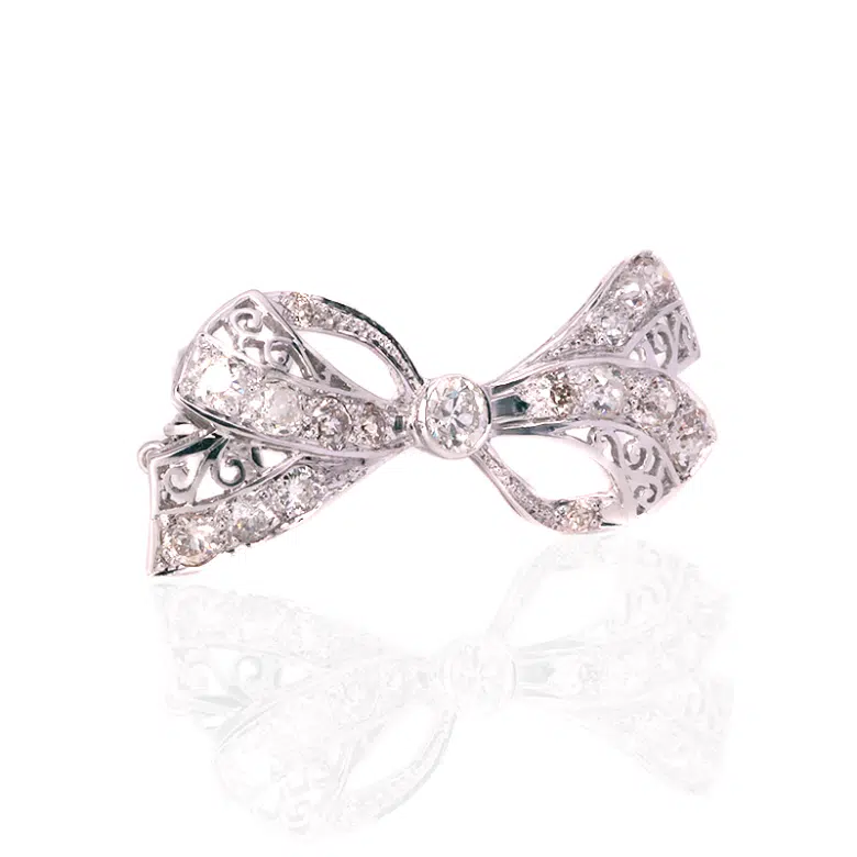 18 carat diamond brooch from the 1940's