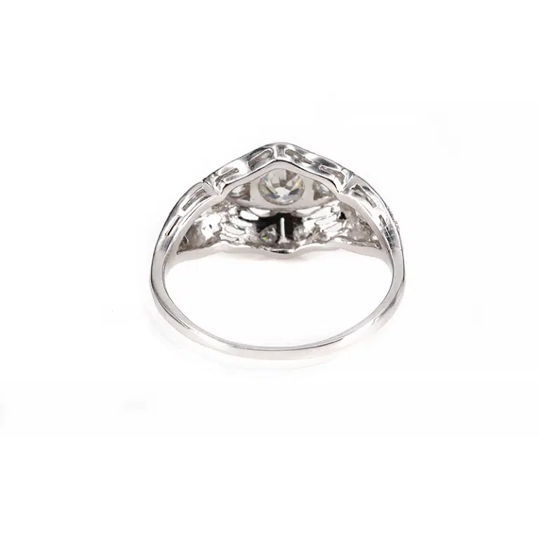 Platinum Art Deco diamond ring from the 1920's