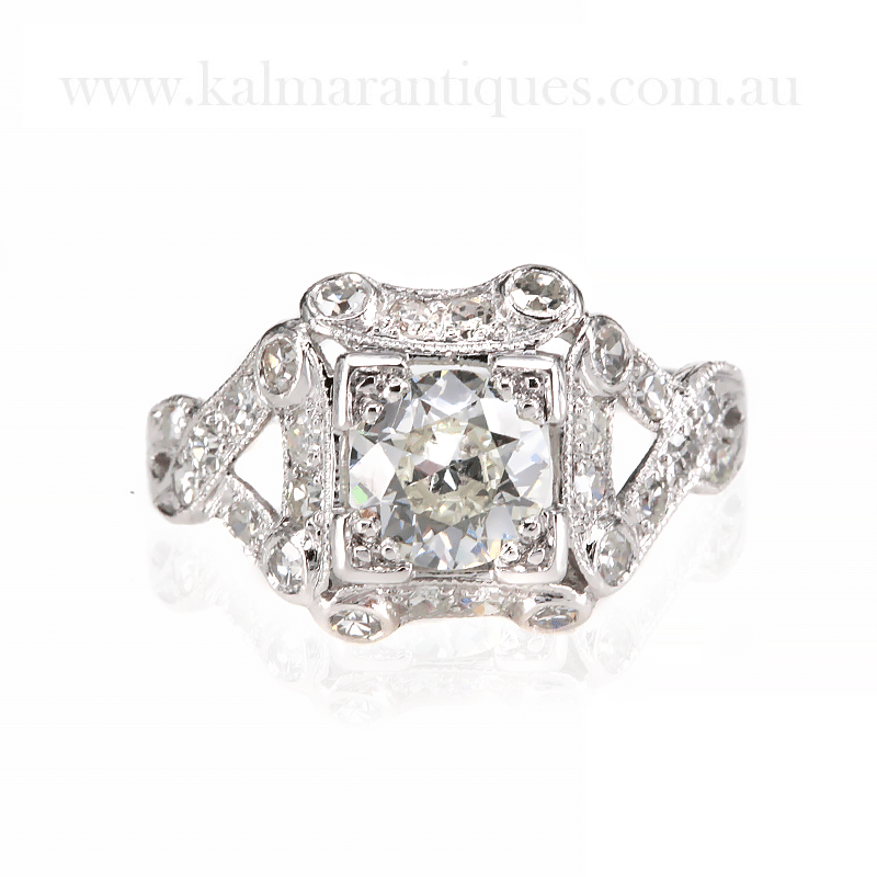 Stunning Art Deco diamond ring made in the 1920s