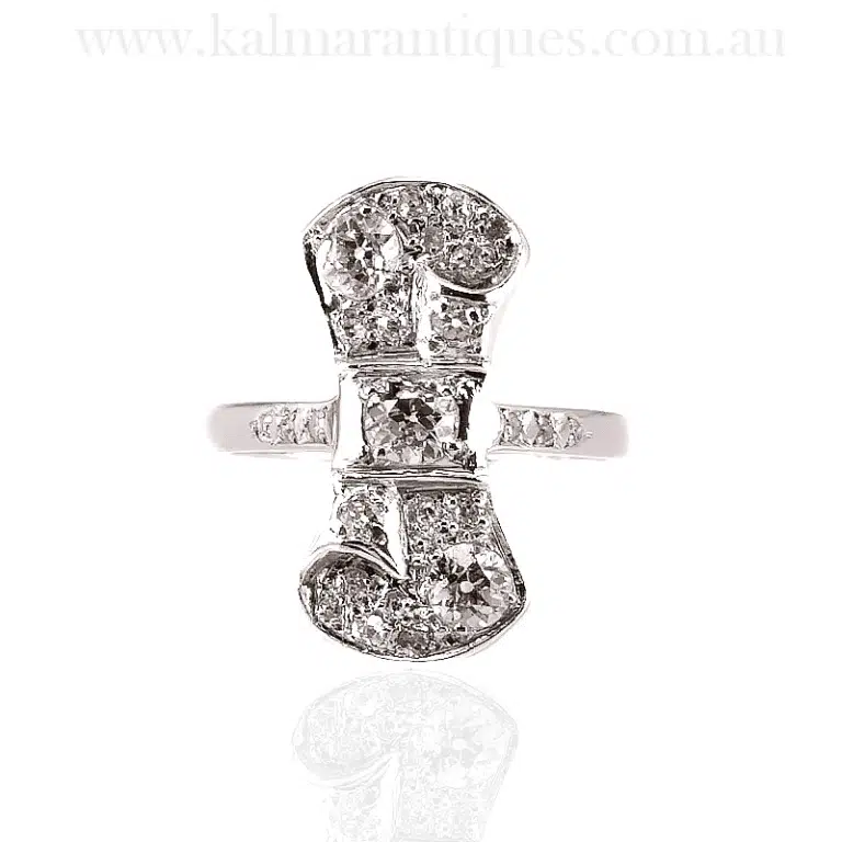 Stunning Art Deco diamond ring