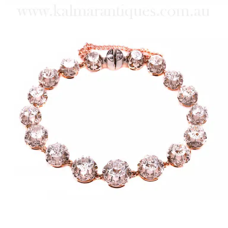 Exquisite Art Deco diamond bracelet
