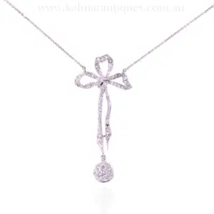Exquisite 1920s Art Deco Diamond Pendant