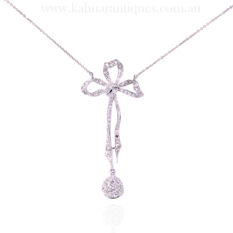 Exquisite 1920s Art Deco Diamond Pendant