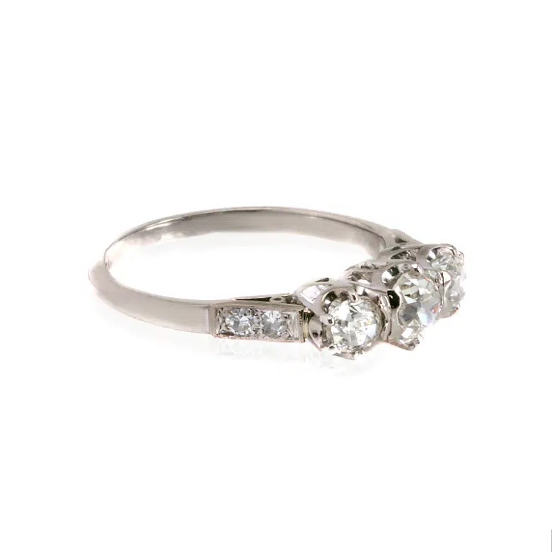 Diamond engagement ring from the 1920s