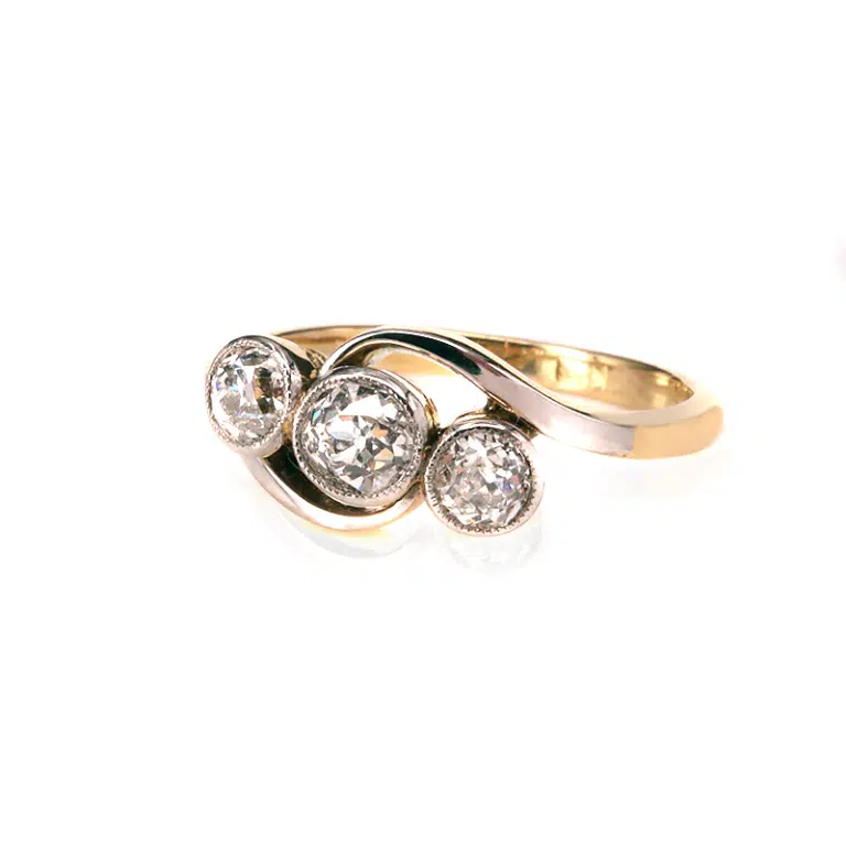 Art Deco 3 stone diamond ring