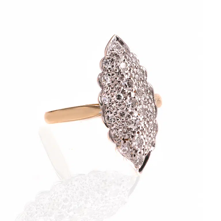 Art Deco diamond ring made in France in the 1920s
