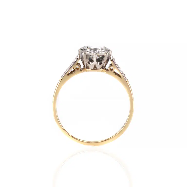 Diamond engagement ring