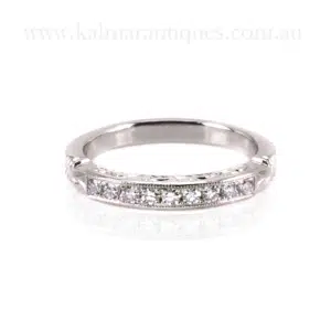 Exquisite Platinum Diamond Engagement Ring