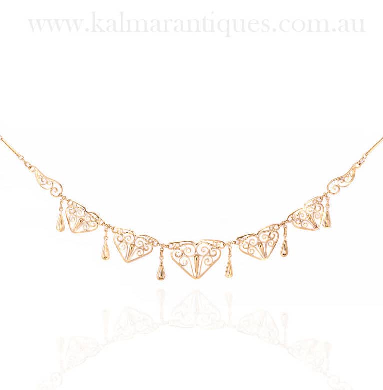 18 carat gold antique fringe necklace18 carat gold antique fringe necklace