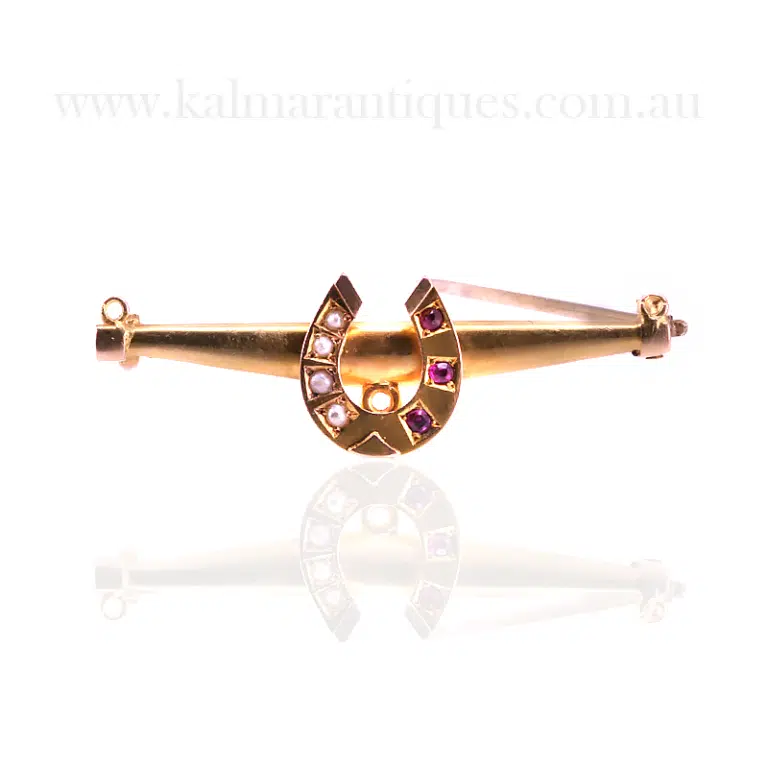 Horseshoe brooch