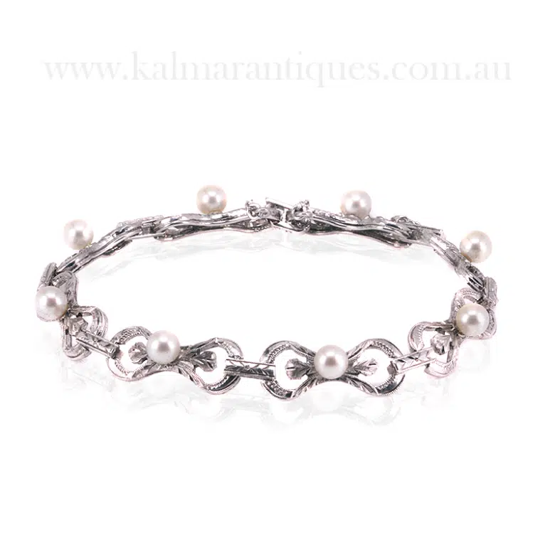 Mikimoto pearl bracelet
