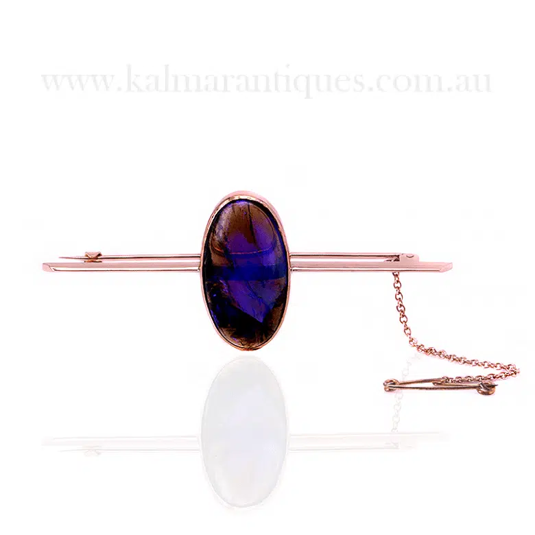 Lightning Ridge black opal