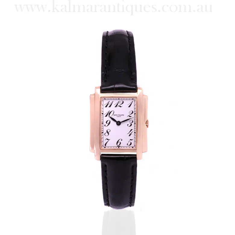 Elegant 18ct Gold Patek Philippe Gondolo Watch