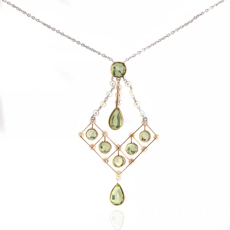 Magnificent Art Deco peridot and pearl necklace