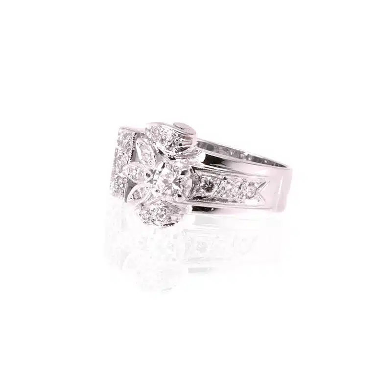 Vintage Retro diamond ring