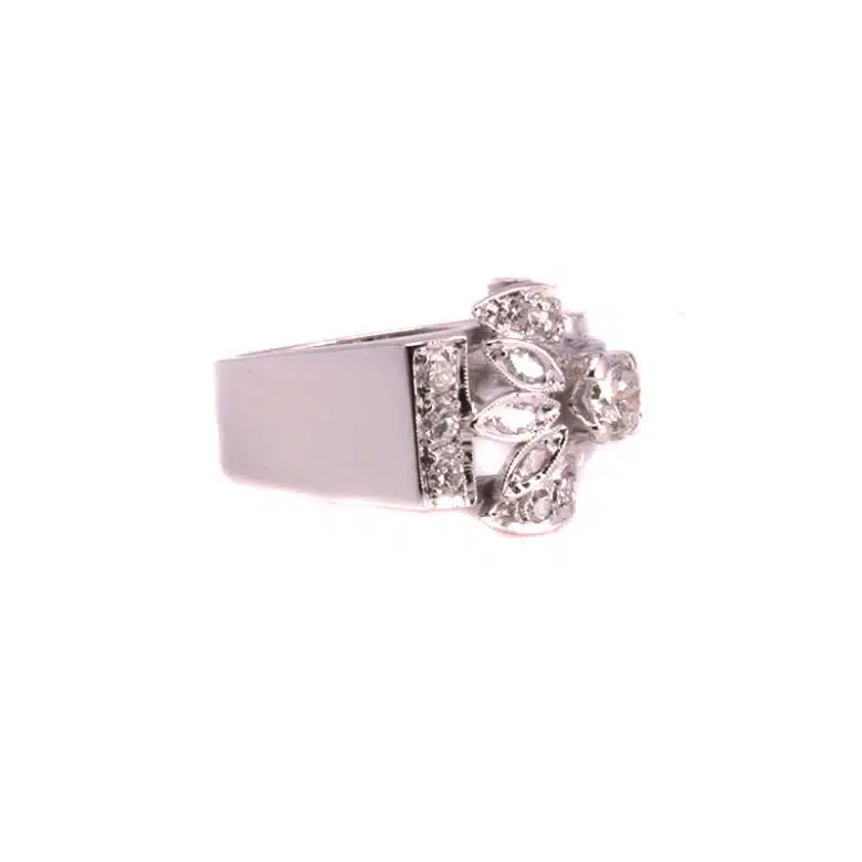 Vintage Retro diamond ring