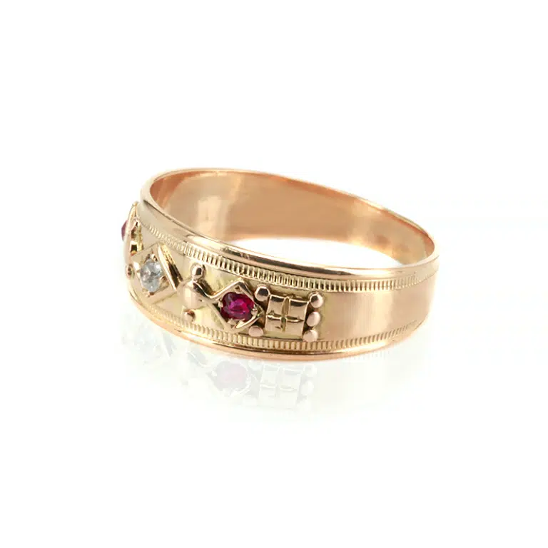 Antique ruby and diamond ring made in 1884