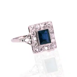 1920s Art Deco sapphire and diamond ring
