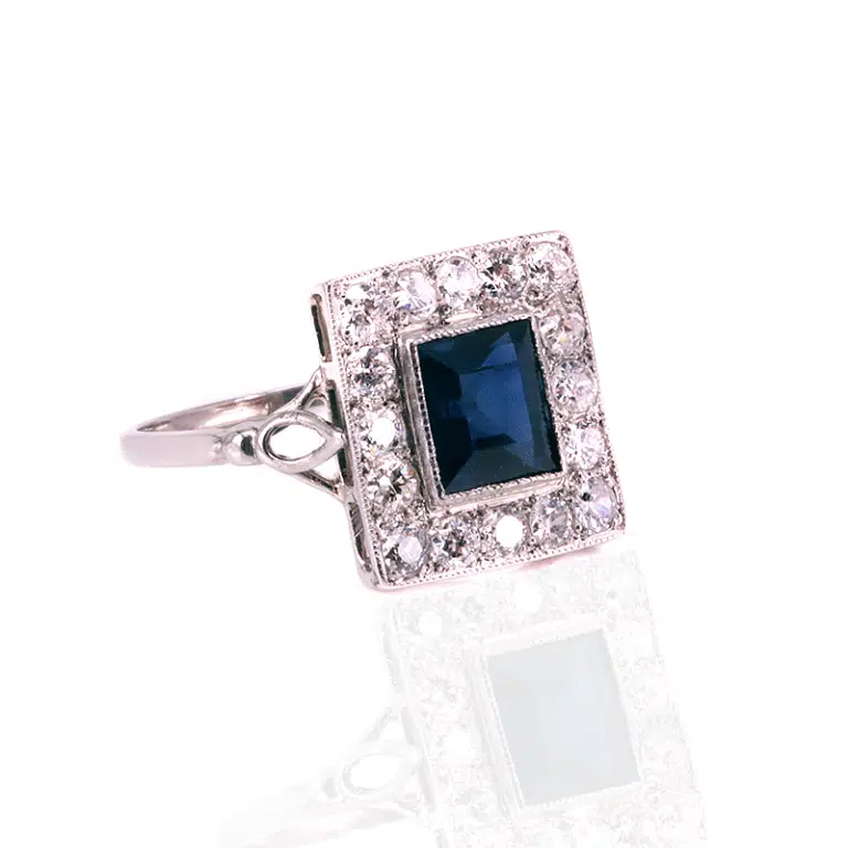 1920s Art Deco sapphire and diamond ring