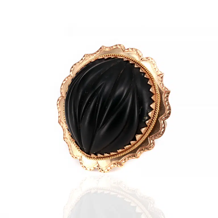 Antique Whitby jet brooch from the 1880s