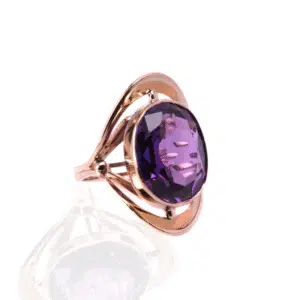 Vintage rings in Sydney