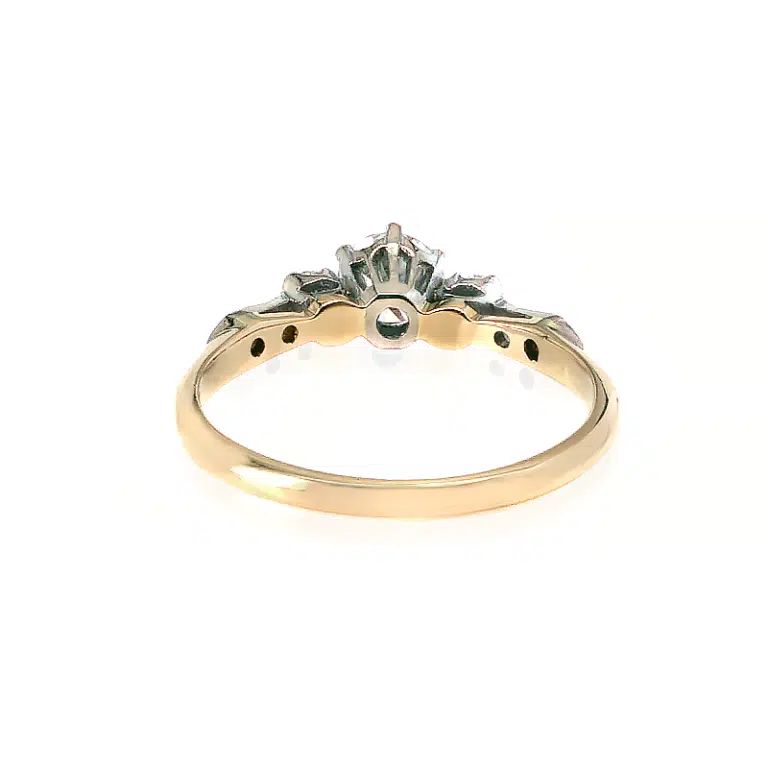 diamond engagement ring
